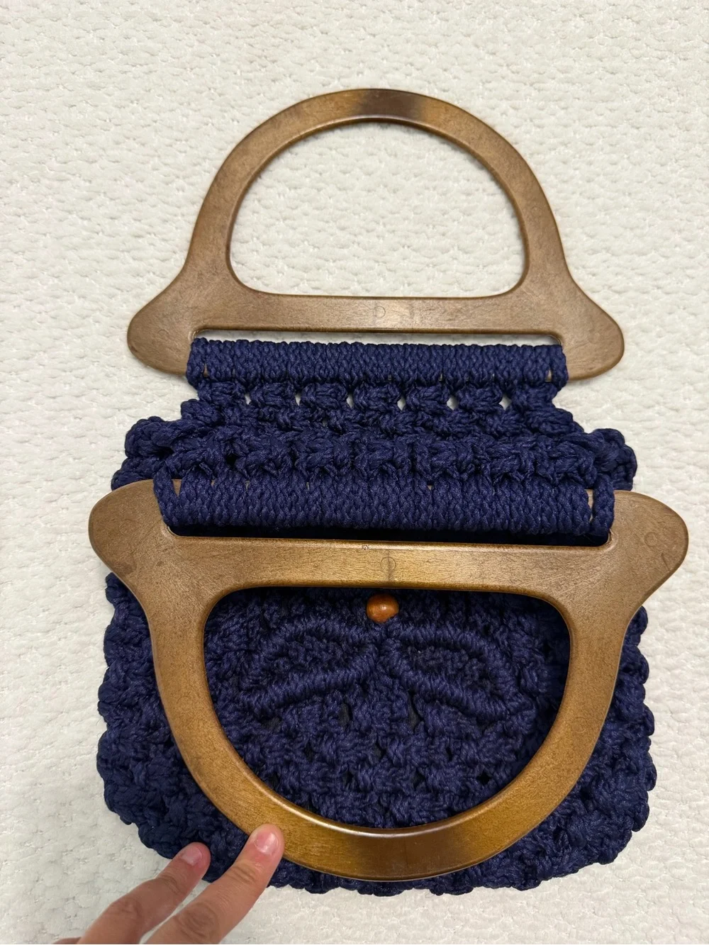Vintage Handmade Macrame Handbag Brown Wood Handles Blue Purse - Picture 5 of 10
